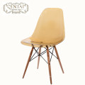 Modern high quality PC plastic chair with solid wood legs